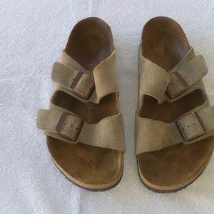 Birkenstock sz 42. Mens